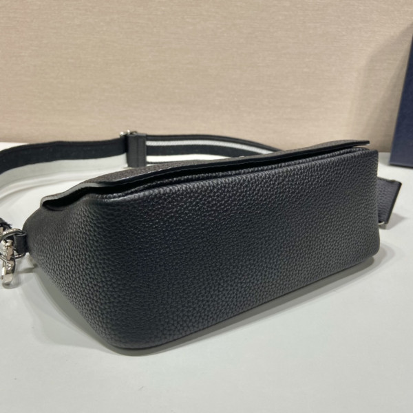 HOT SALE prada Leather shoulder bag-23*18*9CM