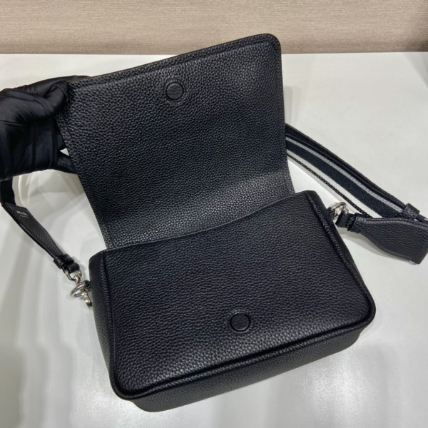 HOT SALE prada Leather shoulder bag-23*18*9CM