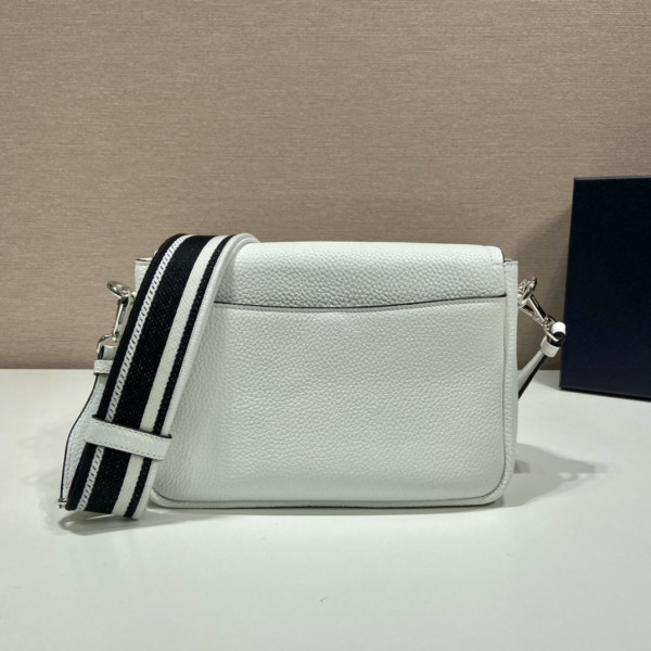 HOT SALE prada Leather shoulder bag-23*18*9CM