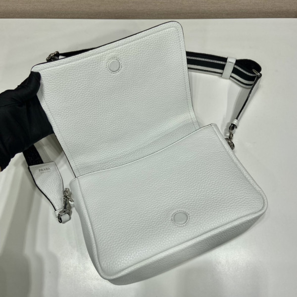 HOT SALE prada Leather shoulder bag-23*18*9CM