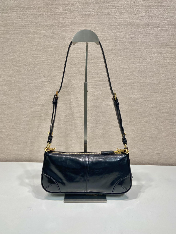 HOT SALE Prada Re-Edition bag-26*11.5*6CM