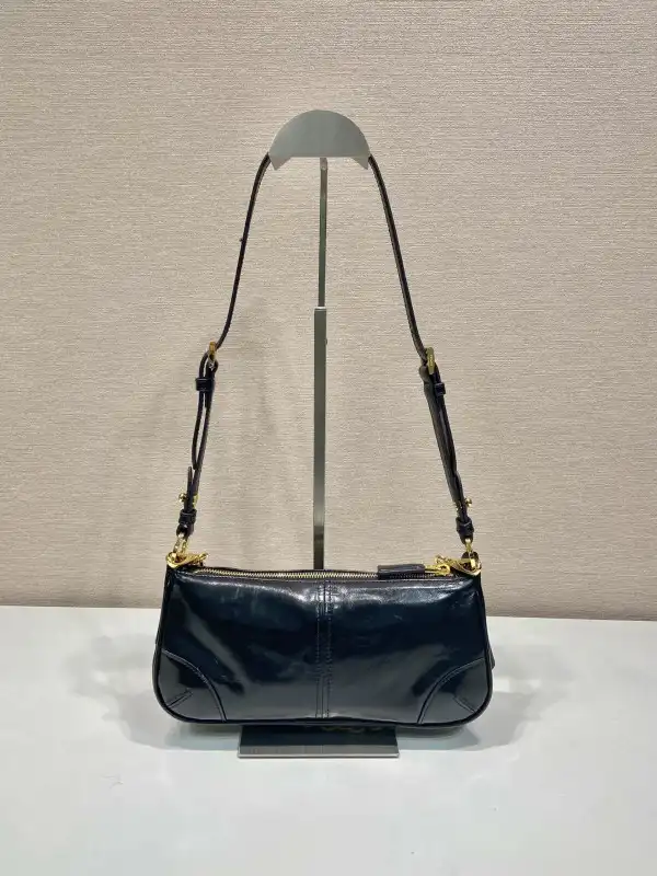 Prada Re-Edition bag-26*11.5*6CM