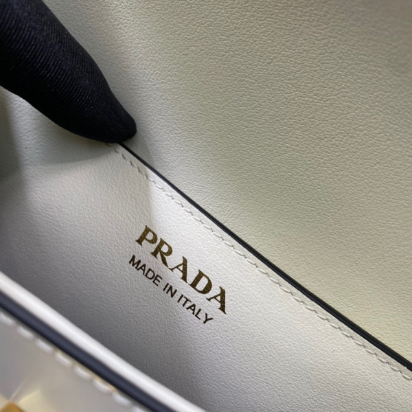 HOT SALE Prada Patent Bag-20.5*10.5*4CM