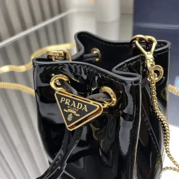 PRADA  Shearling Bucket Bag-9-9-6cm