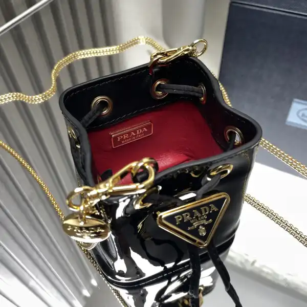 First Bag Ru PRADA  Shearling Bucket Bag-9-9-6cm