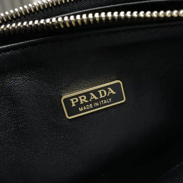 Prada Triangular sequined pouch-26*16*13CM