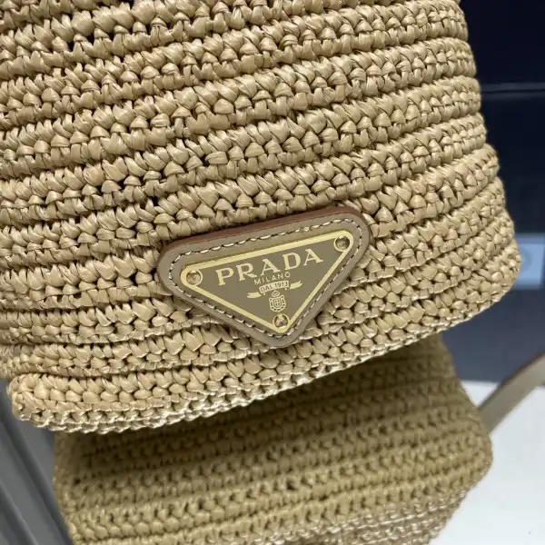 Prada TCrochet and leather bucket bag-20*17*12CM