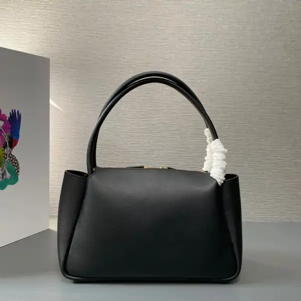 First bag ru Prada leather handbag-28*18*11CM