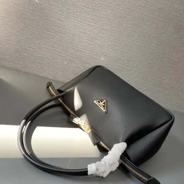 Yupoo bagsoffer Prada leather handbag-28*18*11CM