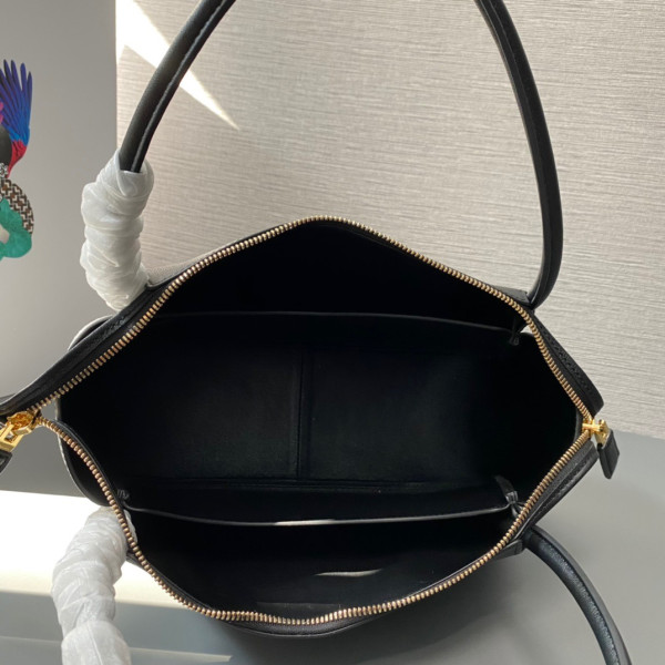 HOT SALE Prada leather handbag-28*18*11CM