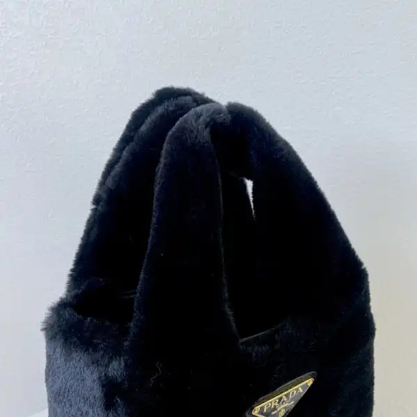 Prada Woolen Bucket Bag-18*15.5*10CM