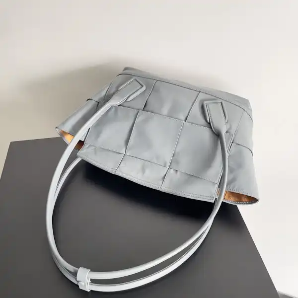 BOTTEGA VENETA ARCO-48x13x27.5cm