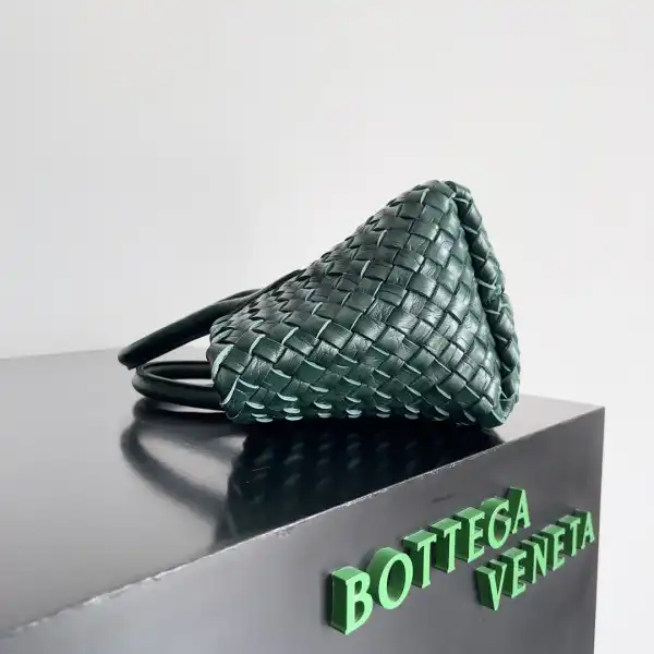 Yupoo bagsoffer BOTTEGA VENETA MINI CABAT-22*6.5*15.5cm