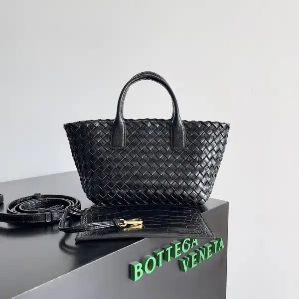 BOTTEGA VENETA MINI CABAT-22*6.5*15.5cm