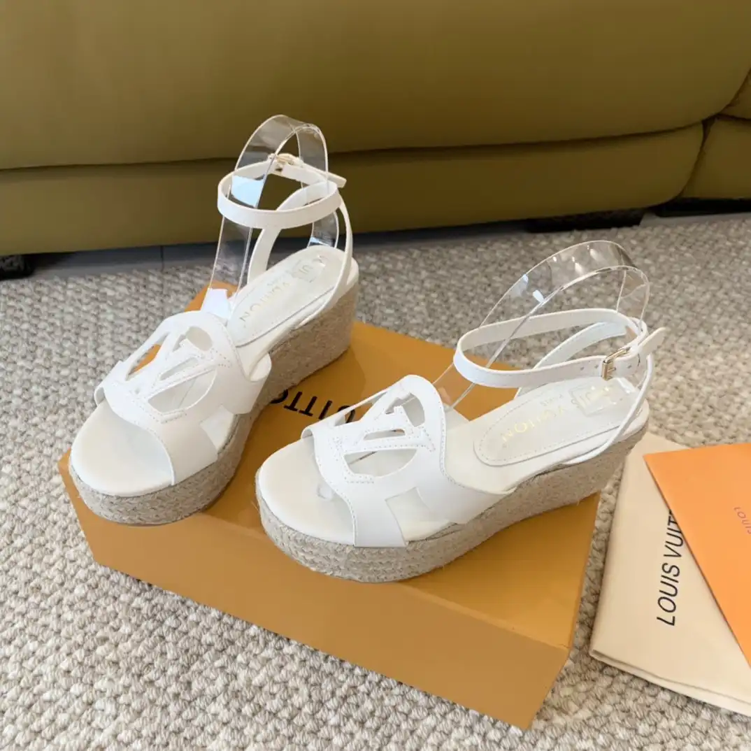 Frstbag ru LOUIS VUITTON HEELS SANDALS