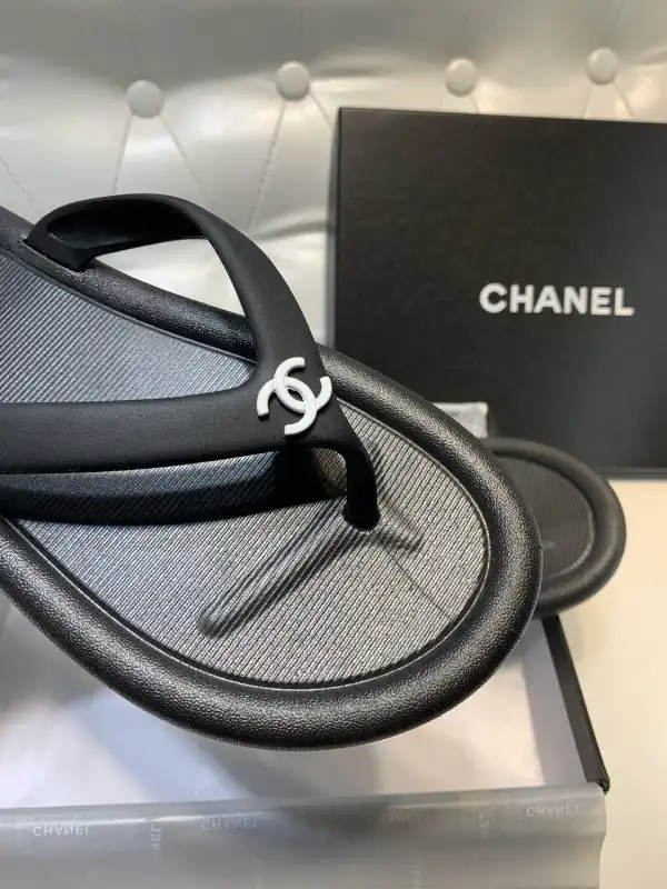 First Bag Ru CHANEL SLIDES