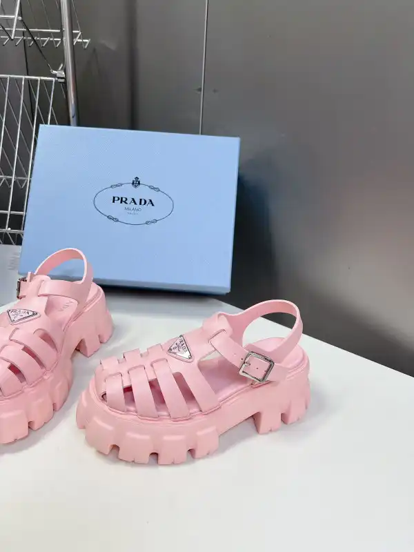 Frstbag ru PRADA sandals