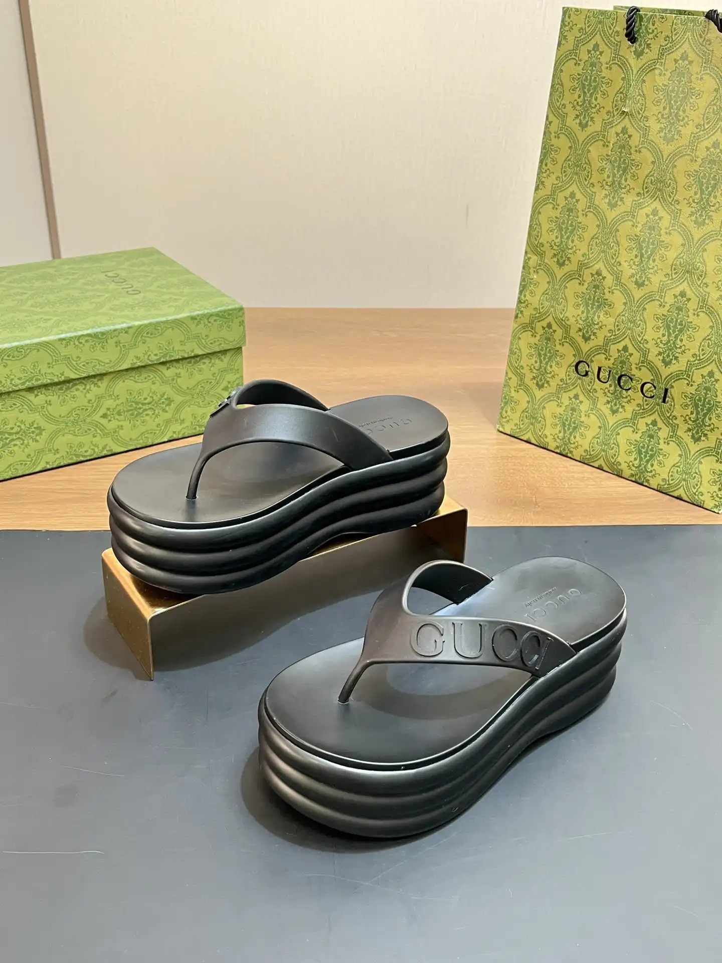 Cheap GUCCI SLIDE SANDALS