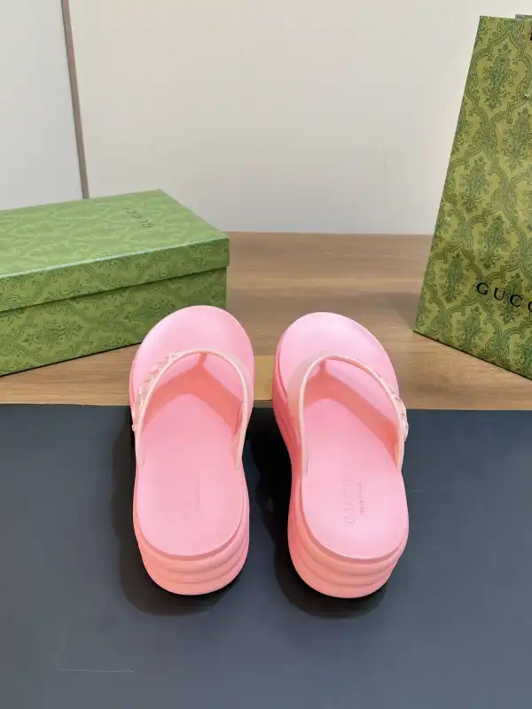 Bagsoffer yupoo GUCCI SLIDE SANDALS