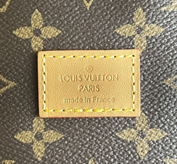 HOT SALE LOUIS VUITTON Saumur bag-28*11*20CM