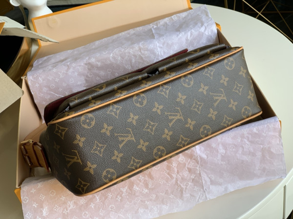 LOUIS VUITTON VINTAGE bag-32*10*20CM