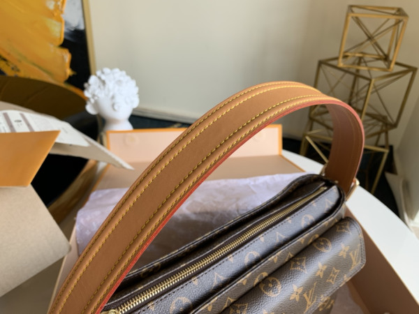 LOUIS VUITTON VINTAGE bag-32*10*20CM