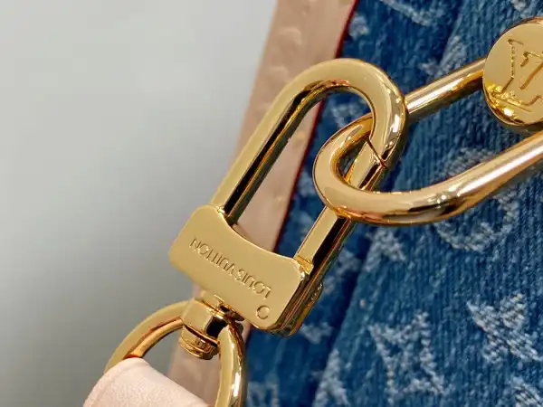 First bag ru LOUIS VUITTON Petite Valise bag-22.5*17.5*11CM