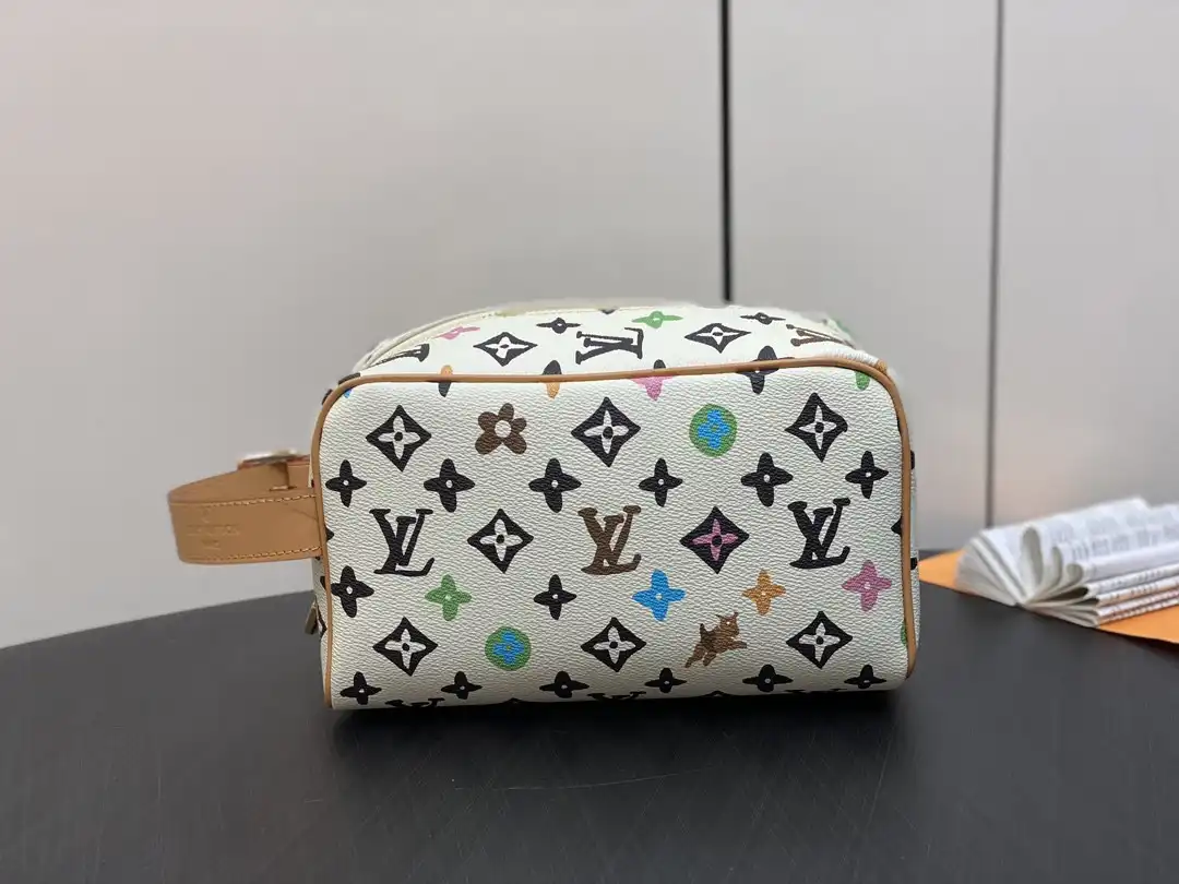 Cheap LOUIS VUITTON LOCKER DOPP KIT bag-23*13*12CM