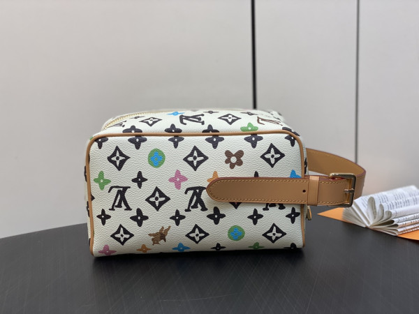 HOT SALE LOUIS VUITTON LOCKER DOPP KIT bag-23*13*12CM