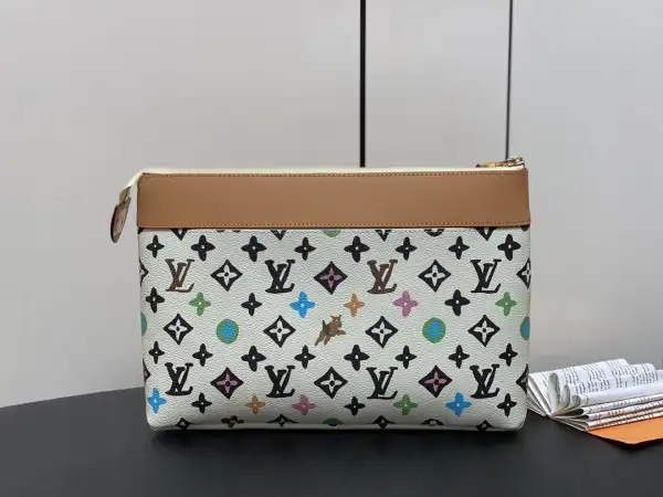 Affordable LOUIS VUITTON POCHETTE VOYAGE SOUPLE-32*21*8CM