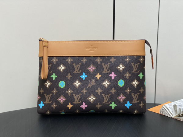 HOT SALE LOUIS VUITTON POCHETTE VOYAGE SOUPLE-32*21*8CM