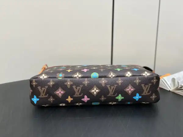 Aaa replica bags LOUIS VUITTON POCHETTE VOYAGE SOUPLE-32*21*8CM