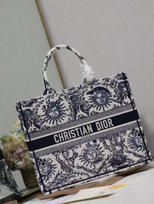 Large Diro Book Tote-42*35*18.5cm