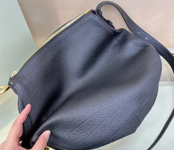 Affordable BURBERRY Medium Knight Bag-37*13*32cm