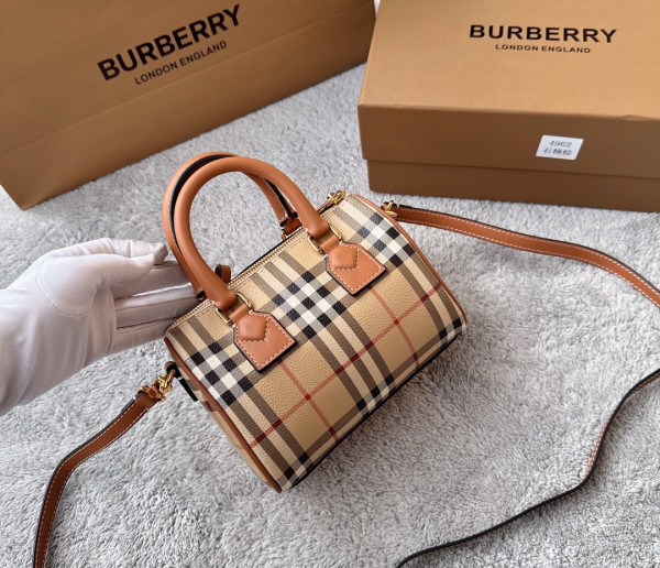 HOT SALE BURBERRY Mini Check Bowling Bag-18.5*11*12CM