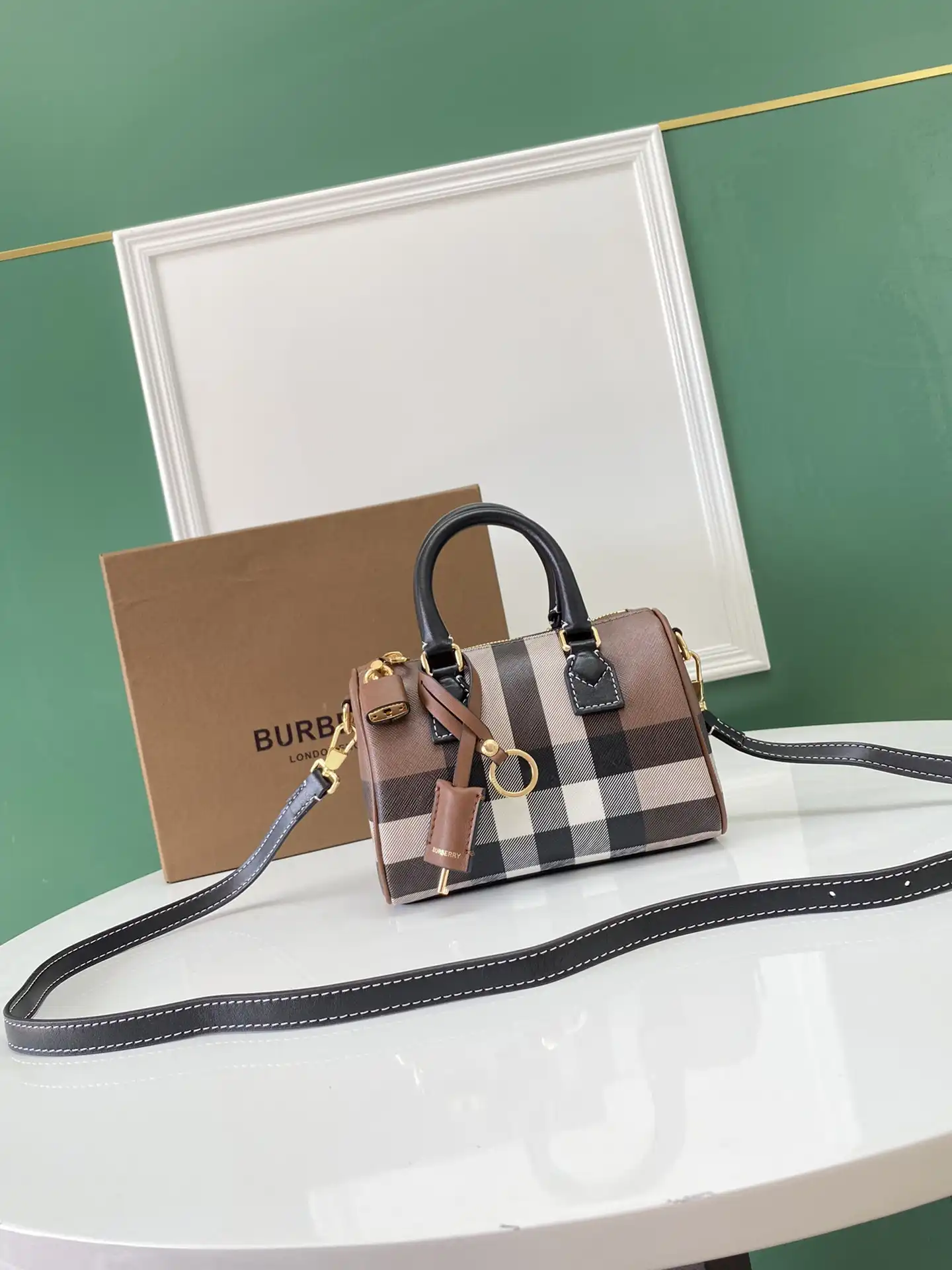 BURBERRY Mini Check Bowling Bag-18.5*11*12CM