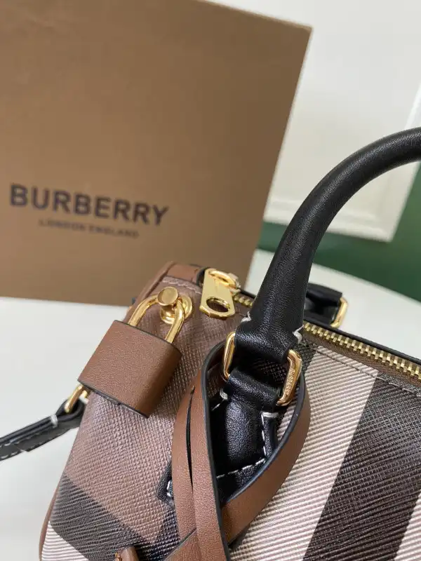 Yupoo bagsoffer BURBERRY Mini Check Bowling Bag-18.5*11*12CM