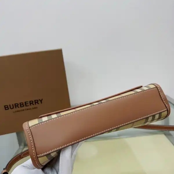 BURBERRY Mini Pocket Bag-23*6*26.5CM