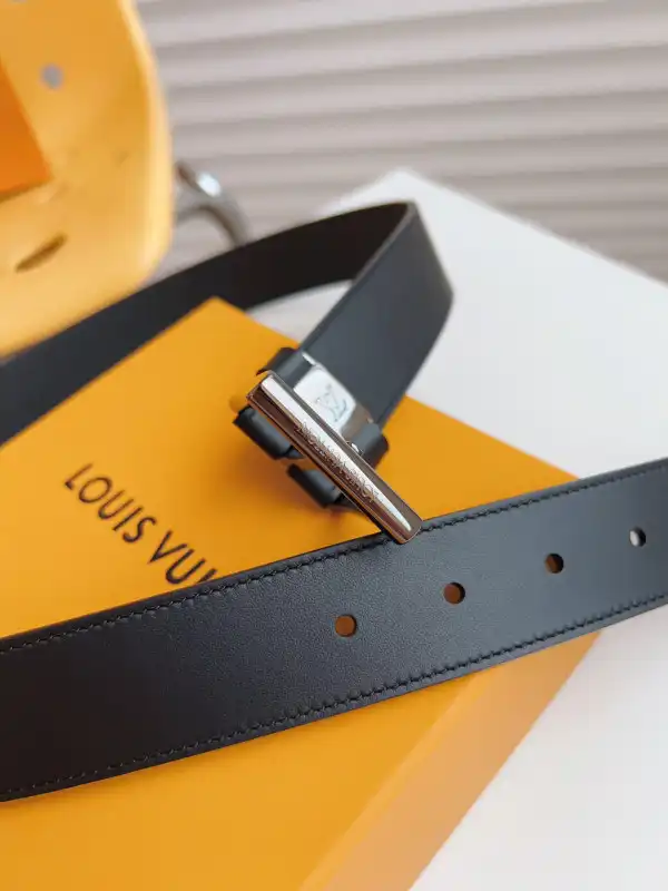 LOUIS VUITTON BELT