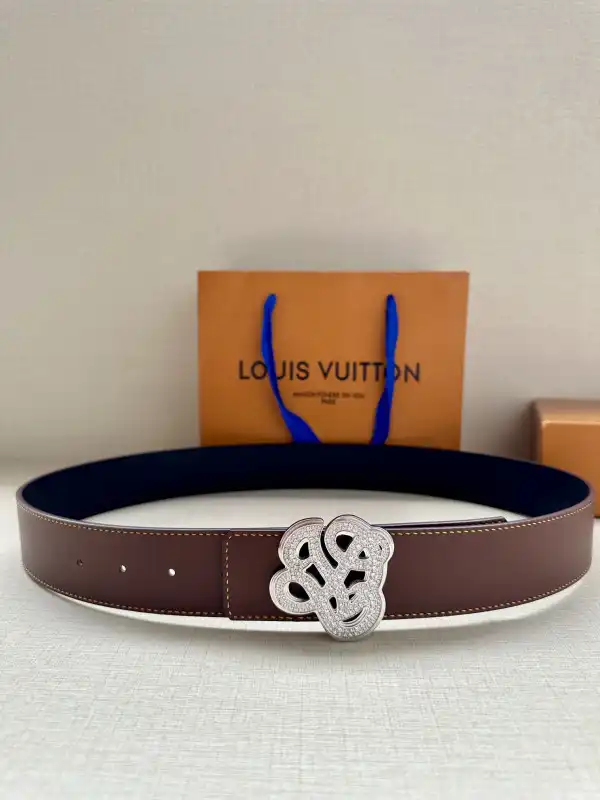 First bag ru LOUIS VUITTON BELT