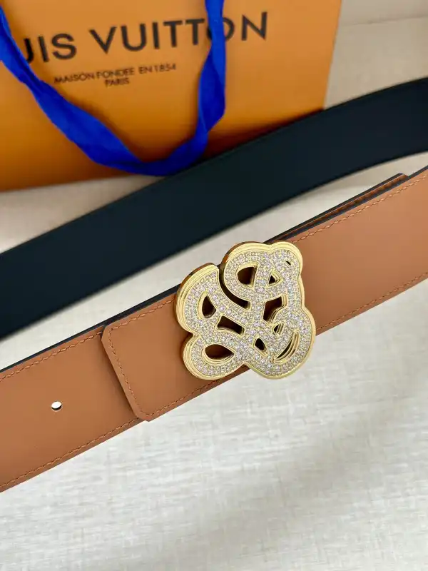 LOUIS VUITTON BELT