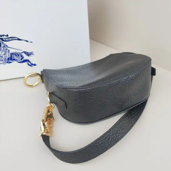 BURBERRY small Knight Bag-24*8*23cm