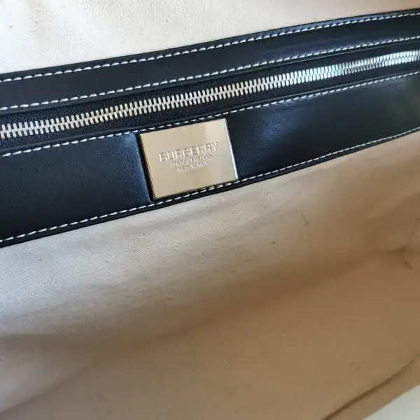 BURBERRY HANDBAG-49*19*30CM