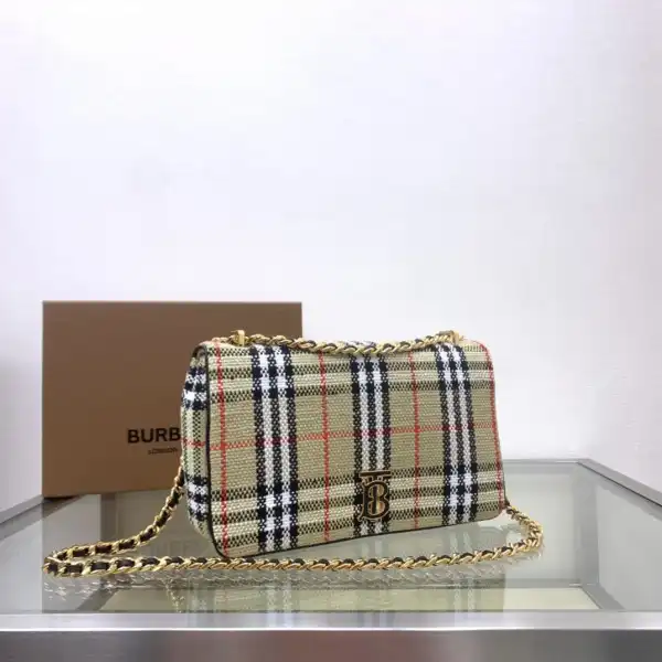 BURBERRY MEDIUM Lola Bag