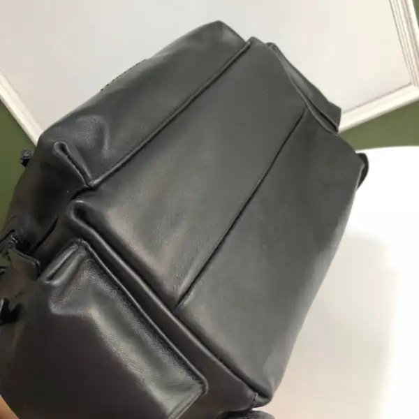 Burberry Backpack-28*15*42CM