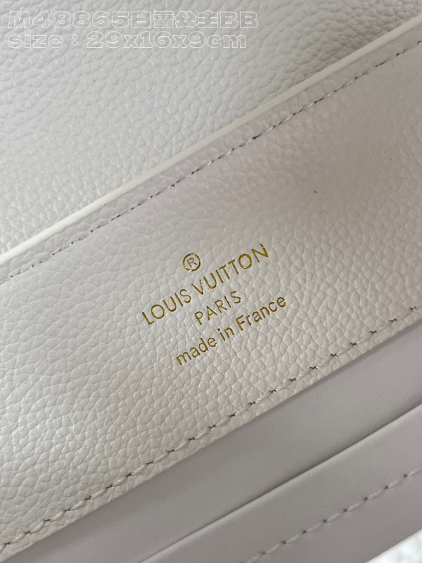 [FREE SHIPPING] LOUIS VUITTON CAPUCINES BB-29*16.5*9CM