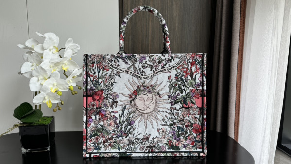 HOT SALE Large Diro Book Tote-42*35*18.5cm