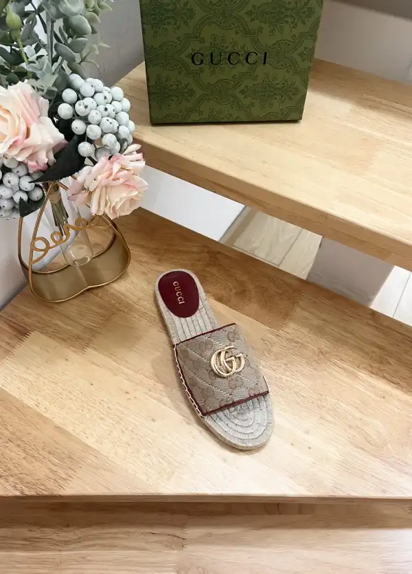 Yupoo bagsoffer GUCCI SLIDE SANDALS