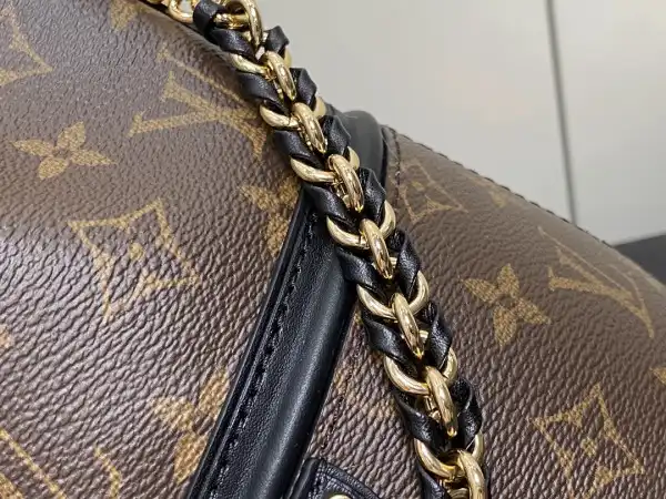 Frstbag ru LOUIS VUITTON New Canoe Bag-14*20.5*14CM