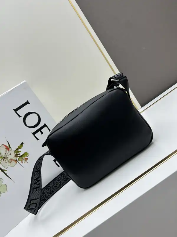 Lowee messenger bag-24.5*18*10.5cm